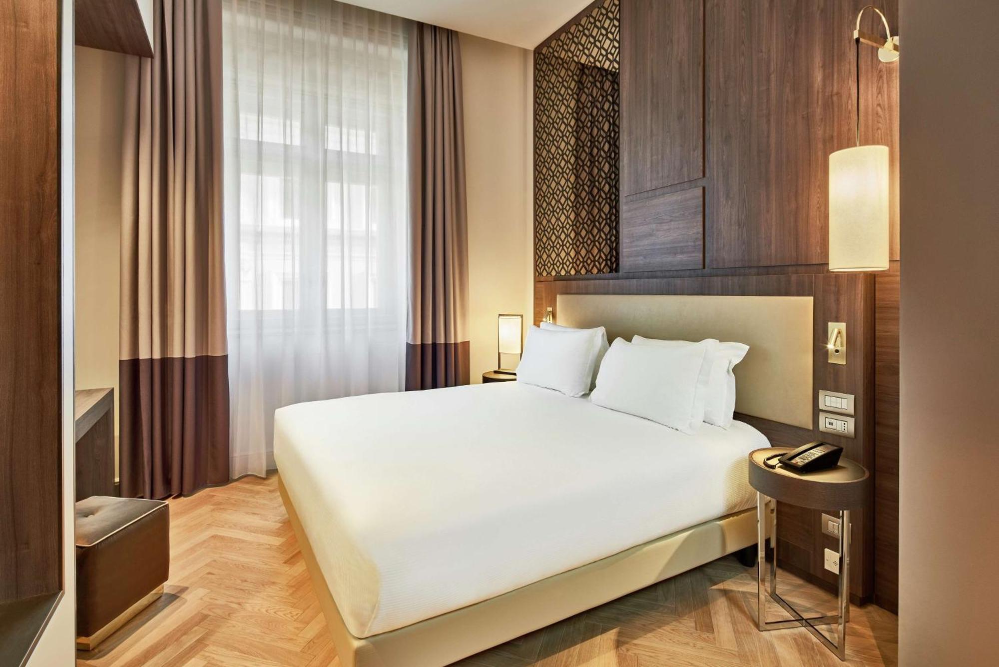 King Guest Room,1552467112:JPEG